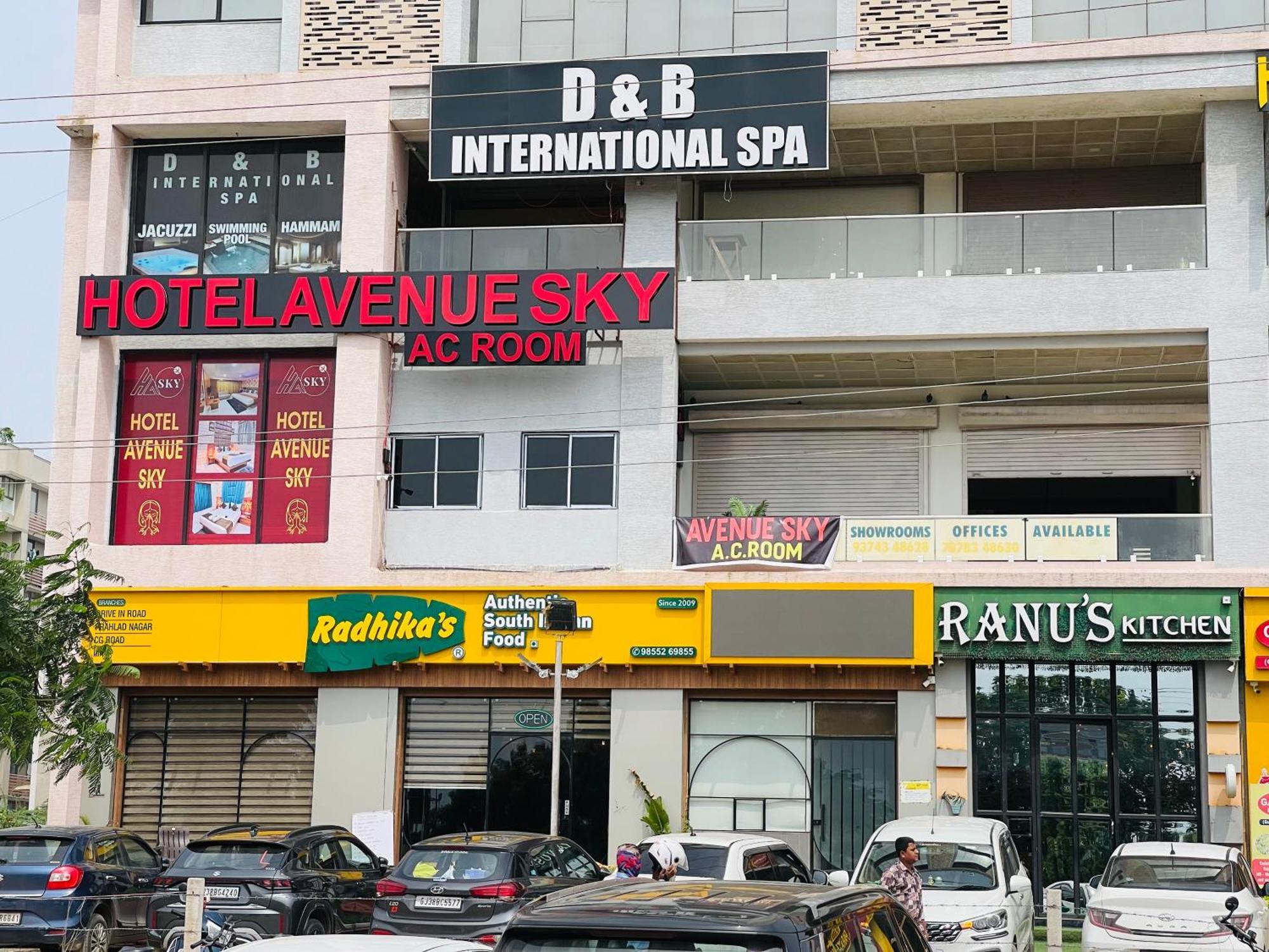 Hotel Avenue Sky アーメダバード エクステリア 写真